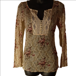 Ralph Lauren Y2K  Floral Lace Blouse in Cream and Pink. Size Xs. Fairy Core.